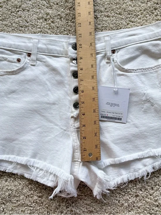 Pistola Winston High Rise Cut Off Shorts White Distressed NWT Size 30 - Picture 4 of 8